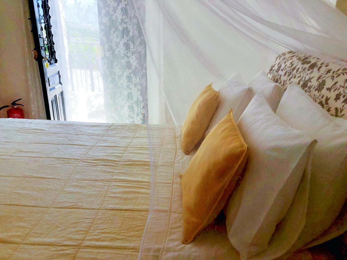 Casa Colina Hotell Comares Eksteriør bilde